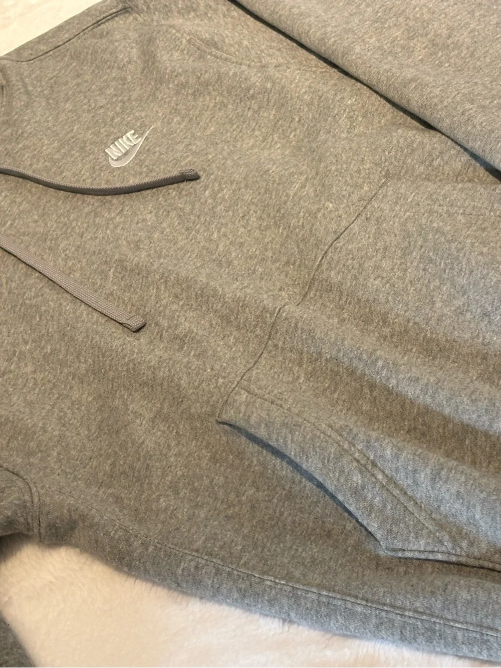 Nike Men’s Grey Pullover Hoodie